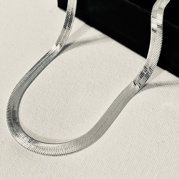 Other - Herringbone silver chain necklace, unisex chain, high quality silver plated